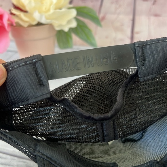 Graphic vintage SnapBack black back mesh hat USA MADE adjustable - Picture 4 of 6